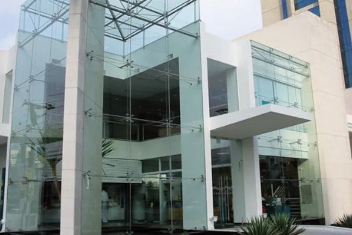 parede de vidro com spider