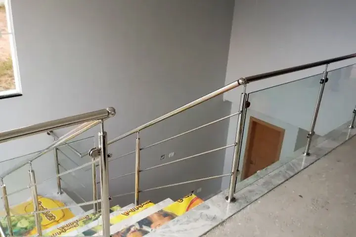 guarda corpo de vidro e inox