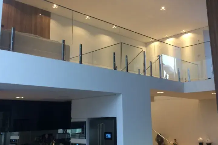 torre pinça para guarda corpo