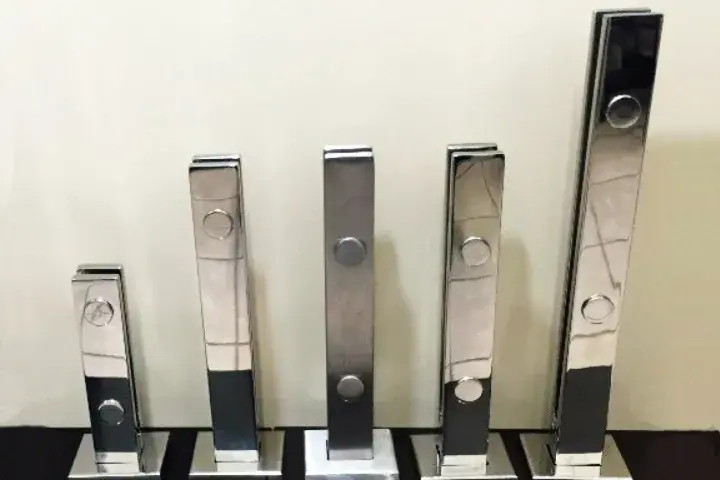 torre pinça de aço inox para vidro