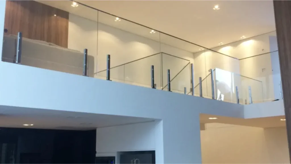 torre inox para parapeito de vidro